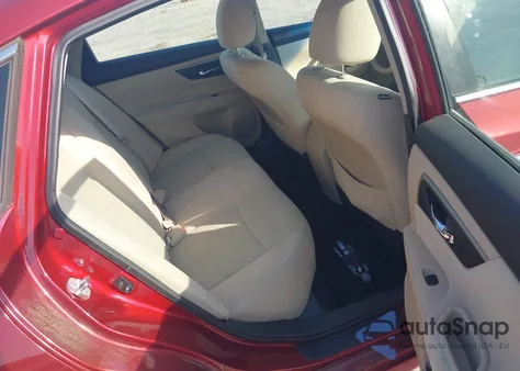 2015 Nissan Altima 2.5 S из США, поврежденный, VIN 1N4AL3AP1FC169255